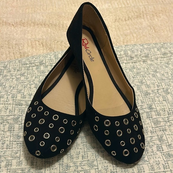 Red Circle Shoes - Black grommet flats
